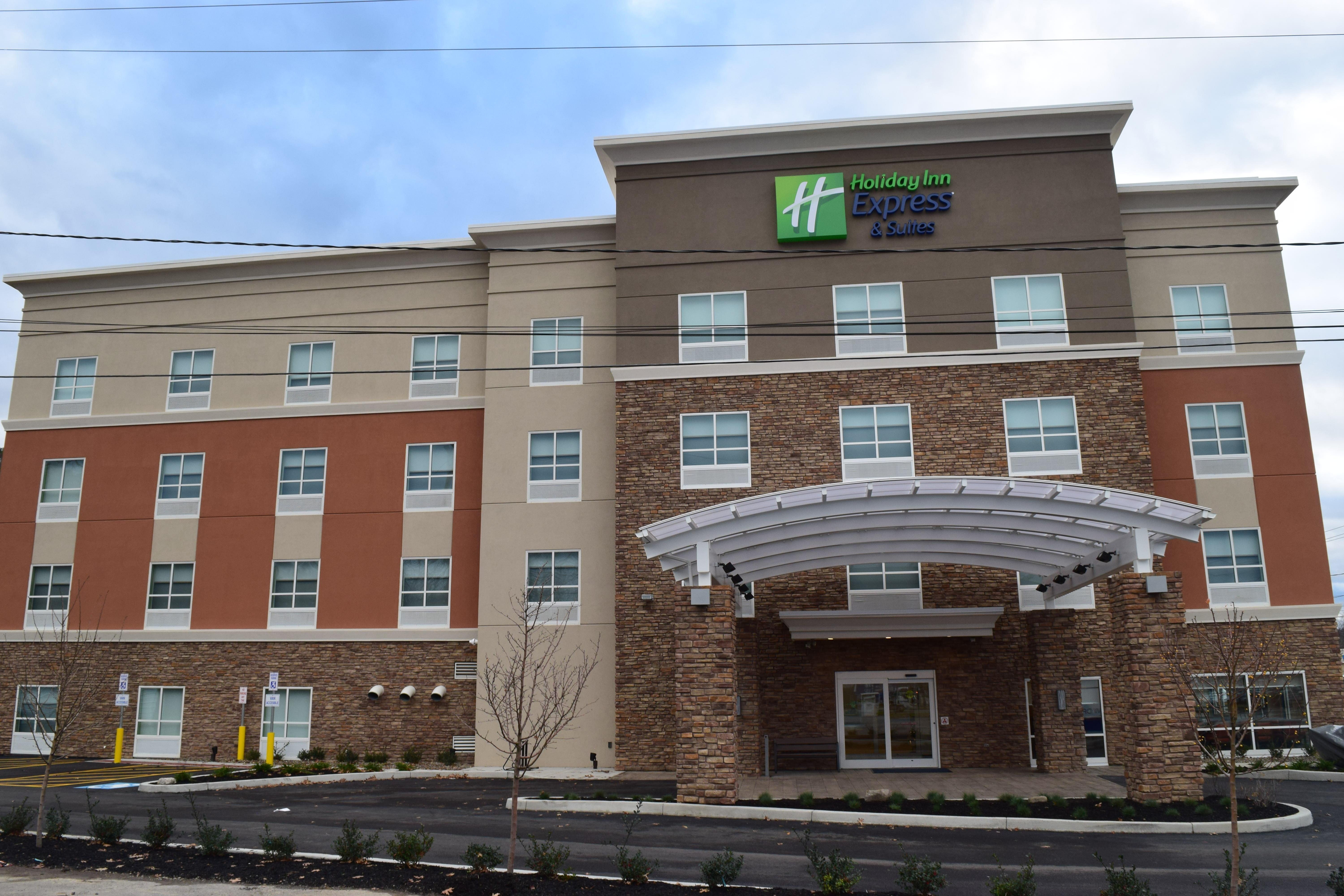 Holiday Inn Express & Suites Ithaca By Ihg Εξωτερικό φωτογραφία